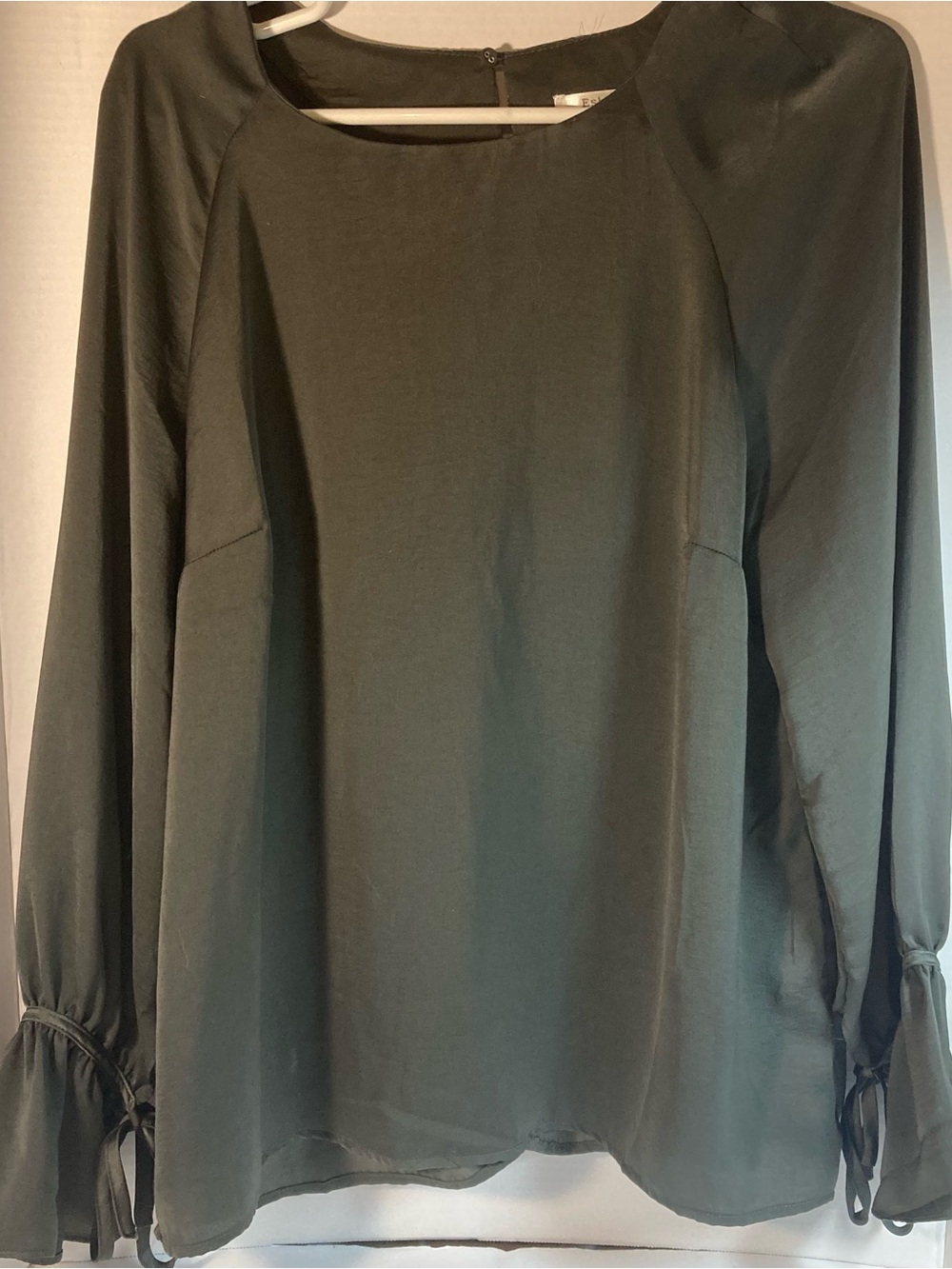 Esley Olive Green/Charcoal Pullover w/ Single Back Button Fasten Blouse